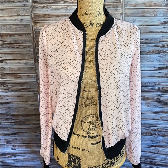 Studio Y Jacket.     F8 - Picture 1 of 4